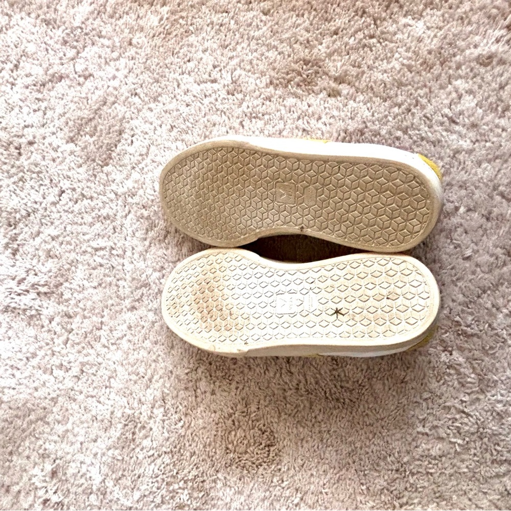 Veja Campo Leather Sneakers - Extra White and Liquor - Picture 6 of 11